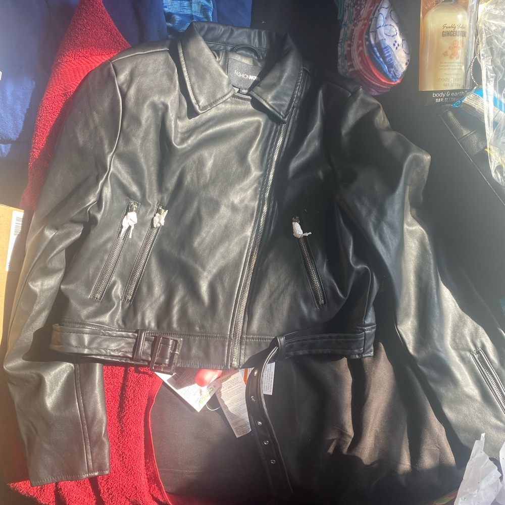 Black moto jacket fashion nova size Large